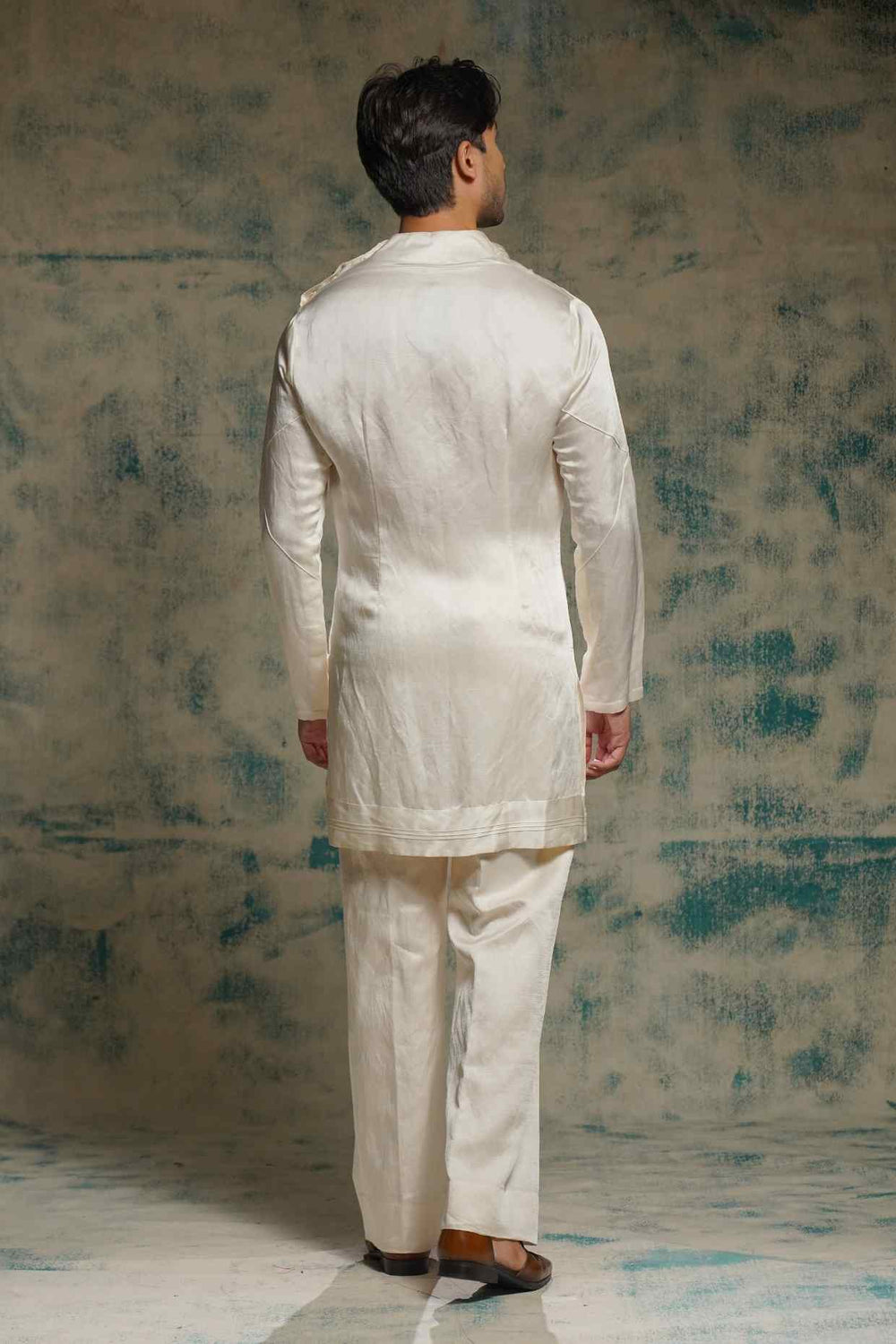 CLASSIC COWL NECK KURTA SET