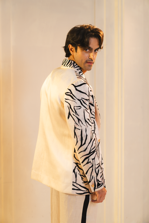 DIGAMBARA JACKET SET