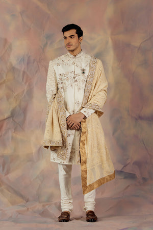The Blond Affaire