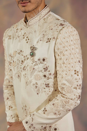 The Blond Affaire