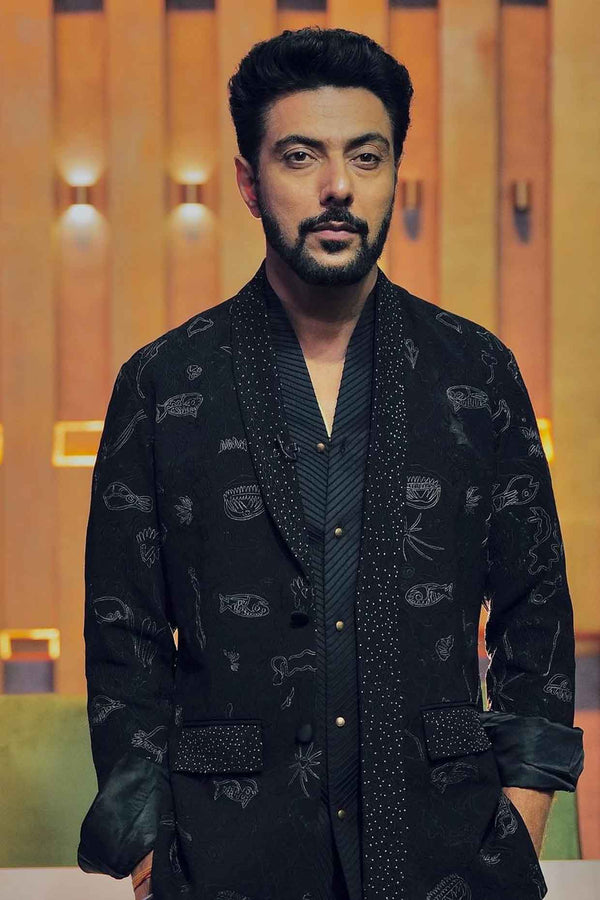 Ranveer Brar in Marine Tux