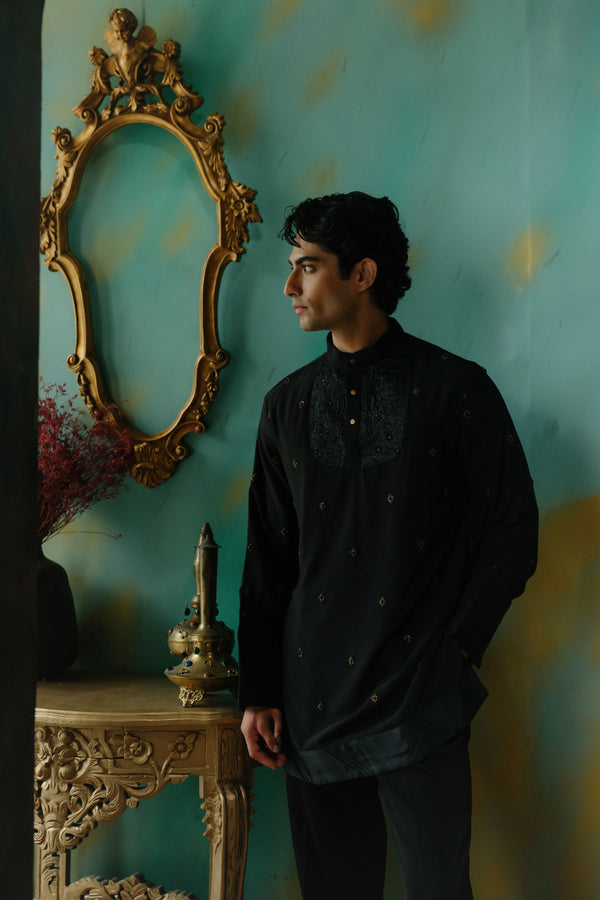 Black Traditional Thread Embroidered Kurta Set With Dupatta