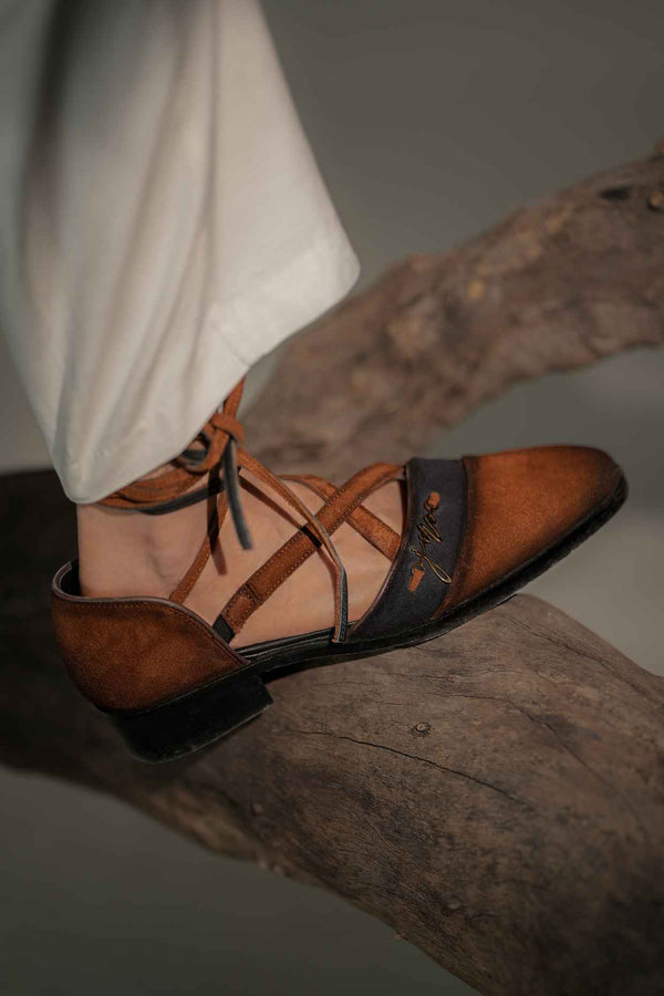 Cross Ankle-strap Caligae in Tan