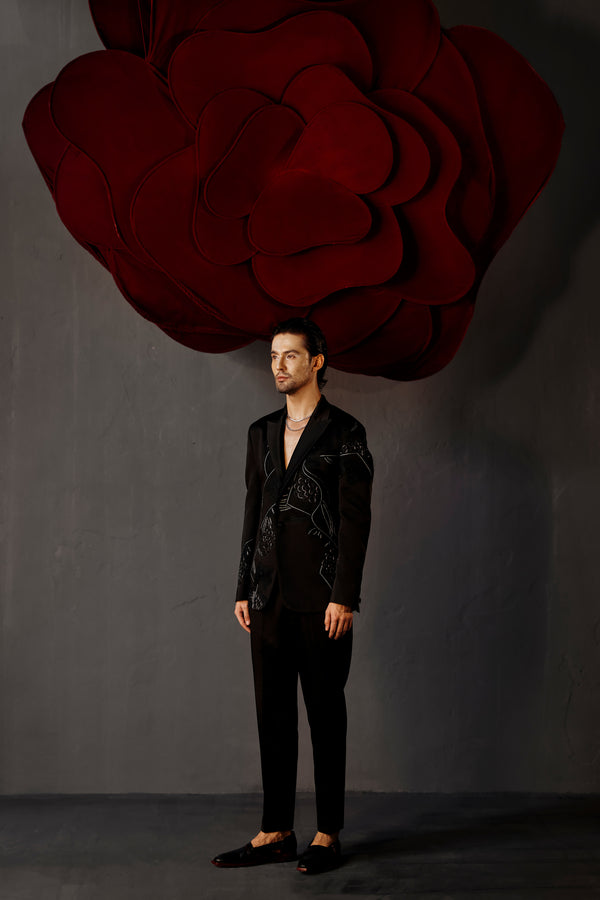 Pique Black Tux