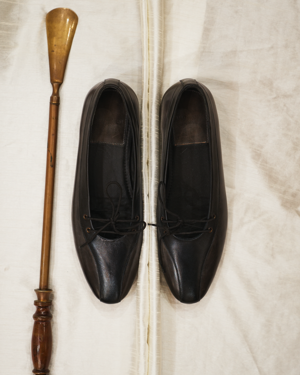 BALLET Black leather handcrafted ballet loafers