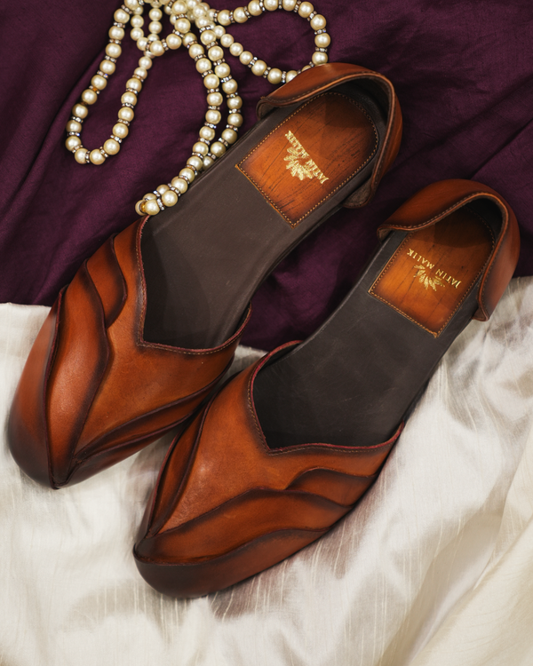 LAYERED Tan brown leather handcrafted loafers