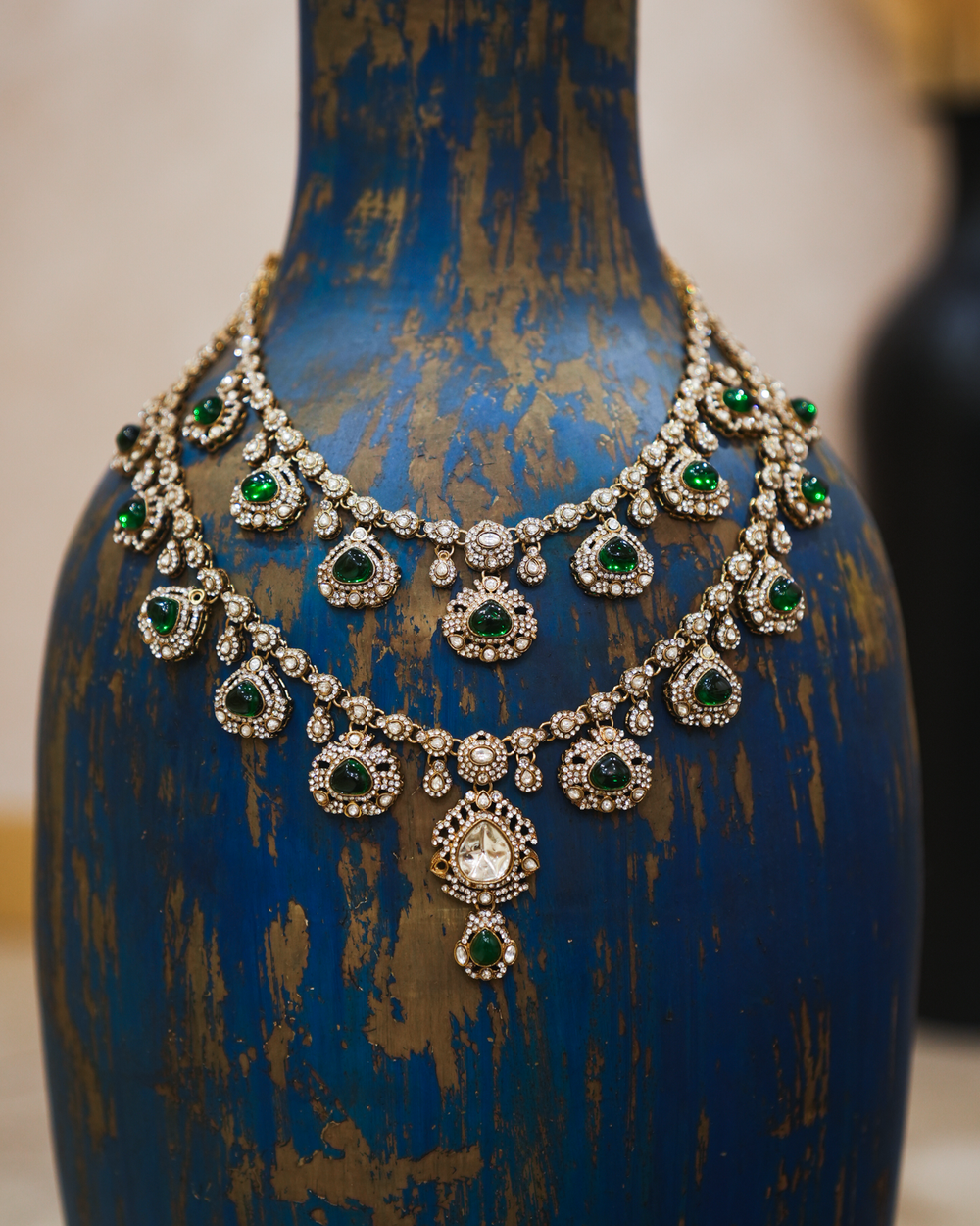 Emrald Noor Mala Emrald green kundan double layered mala