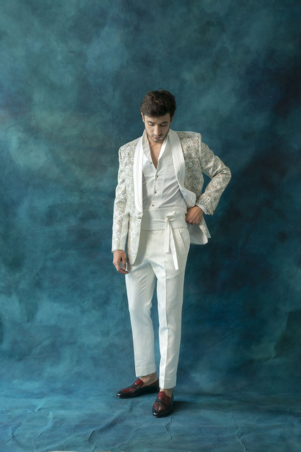 Snowline Tuxedo Set