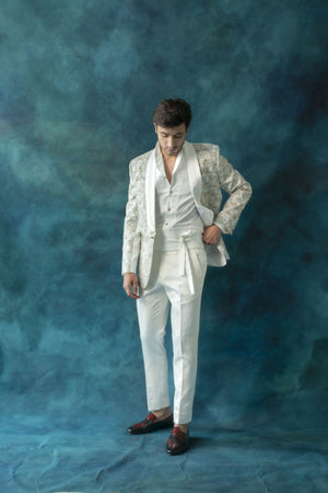 Snowline Tuxedo Set